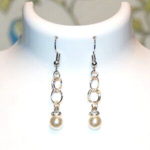 Ring chain earrings with faux pearl drop ED-10-019